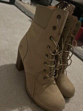 TIMBERLAND WOMENS CAMDALE CHUNKY HEEL 6" INCH BOOTS NUBUCK SIZE : 8.5